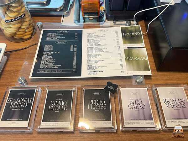 LOEWY.BKK คาเฟ่ไวบ์ดีย่านสาทร 