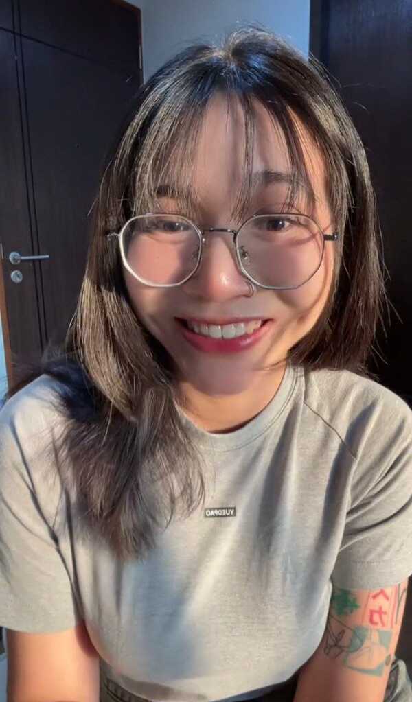 เปิดวาร์ป โม โมนิซึกะพาเพลิน