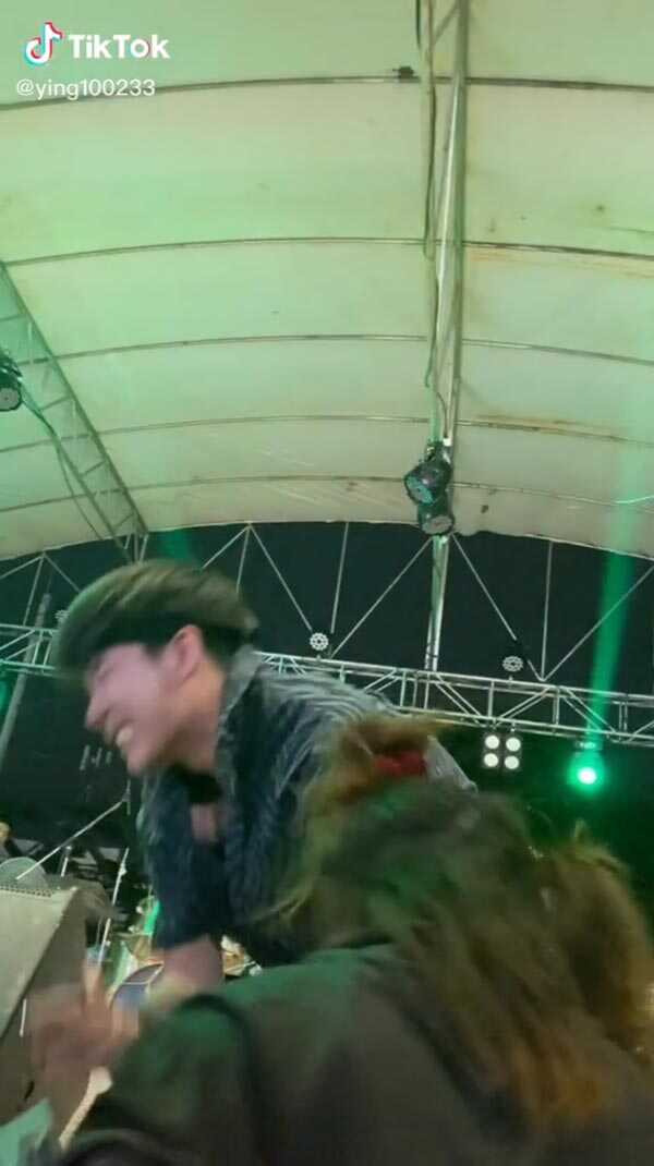 ครูเต้ย อภิวัฒน์