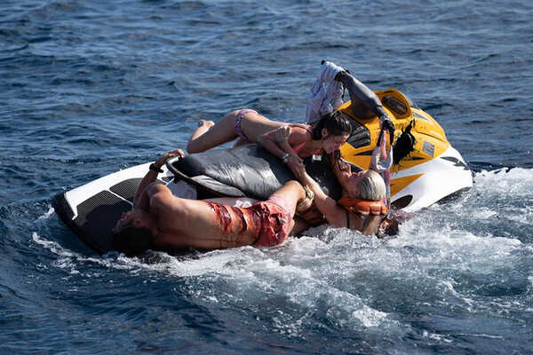 หนังฉลามคลั่ง summer นรก