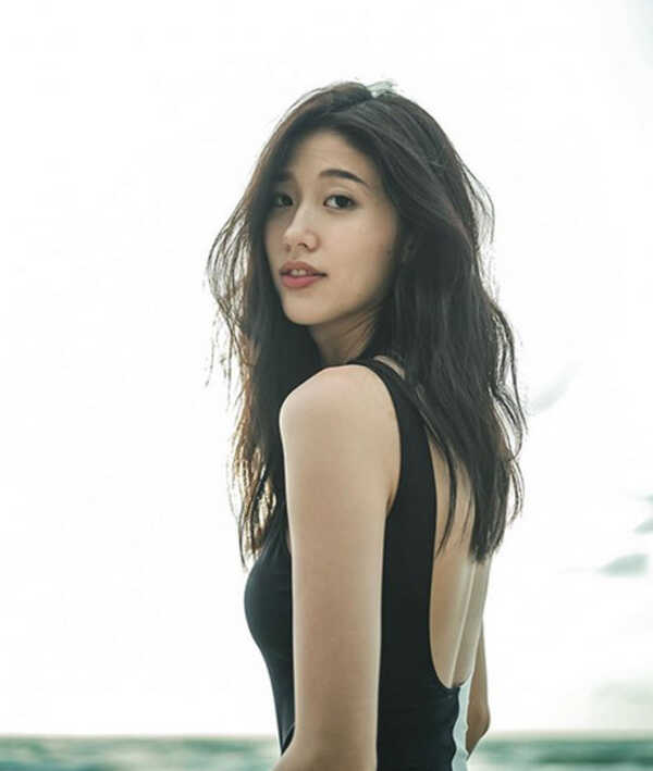 แก้ว จริญญา