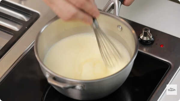 ครันชี่ช็อกโกแลตพัฟโลวา เค้กช็อกโกแลต สูตรขนม