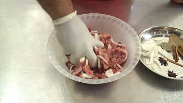 ข้าวอบเนื้อ