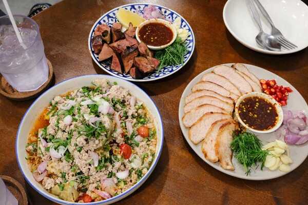 5 ร้านเด็ดบรรทัดทอง