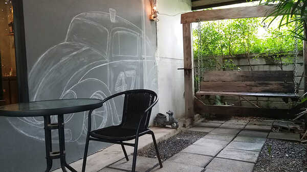 Esta cafe & Co working space คาเฟ่กรุงเทพ