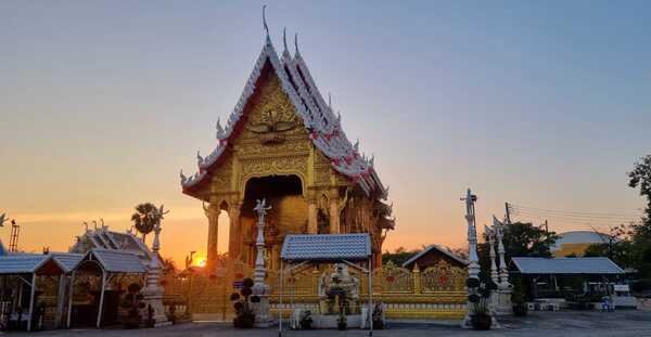 พระเจ้าใหญ่ วัดหงษ์