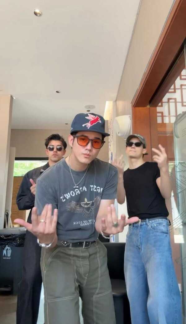 นาย-มาริโอ้-ไอซ์ รวมตัวโชว์สเต็ปแดนซ์ เต้นเบา ๆ แต่ความหล่อกระชากใจเต็ม ๆ 