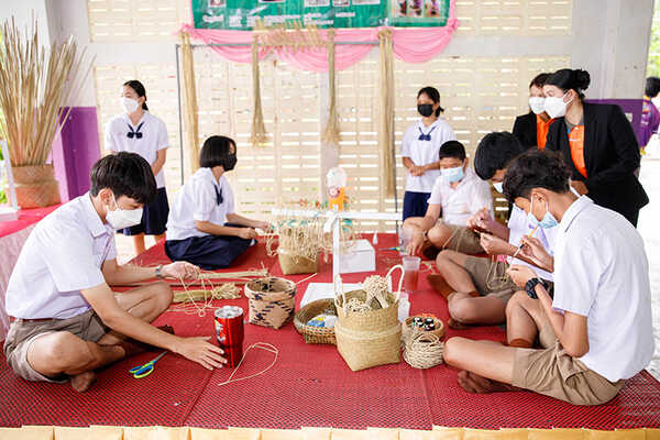 โรงเรียน CONNEXT ED