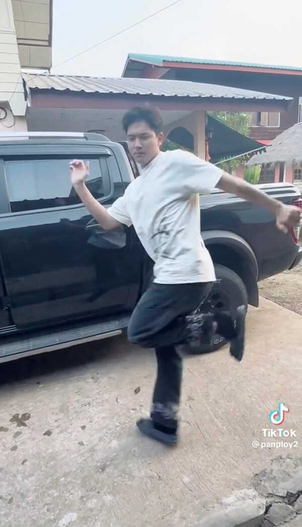 เข้ม หัสวีร์ 