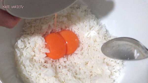 ข้าวผัดไข่สีทอง เมนูข้าวผัด ข้าวผัดไข่ สูตรอาหาร