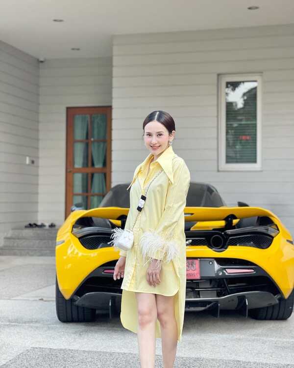 แยม ธมลพรรณ์