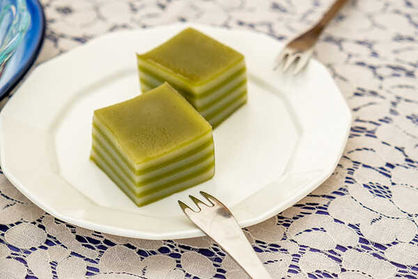 ขนมชั้นชาเขียว