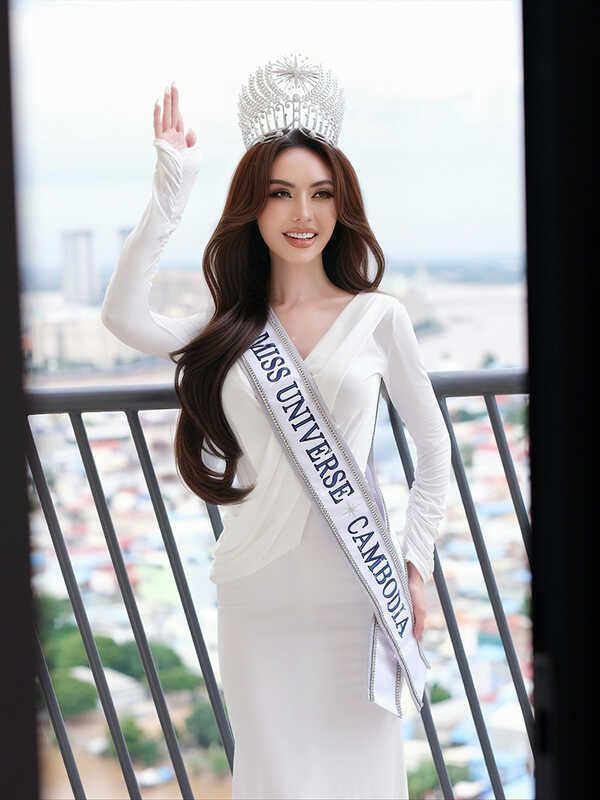 มิสยูนิเวิร์สกัมพูชา หลานมาลี 