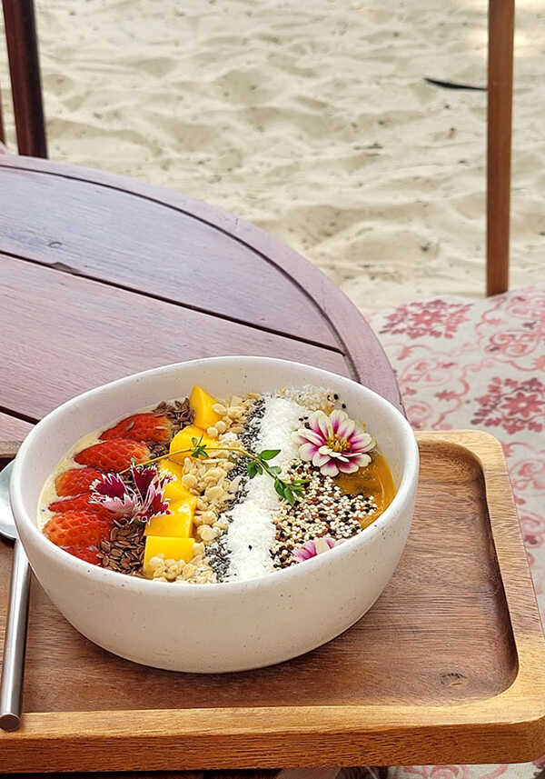 Buzz Coco Club อาหาร