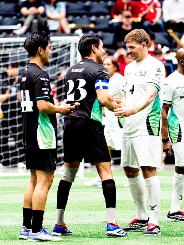 ป้อง ณวัฒน์