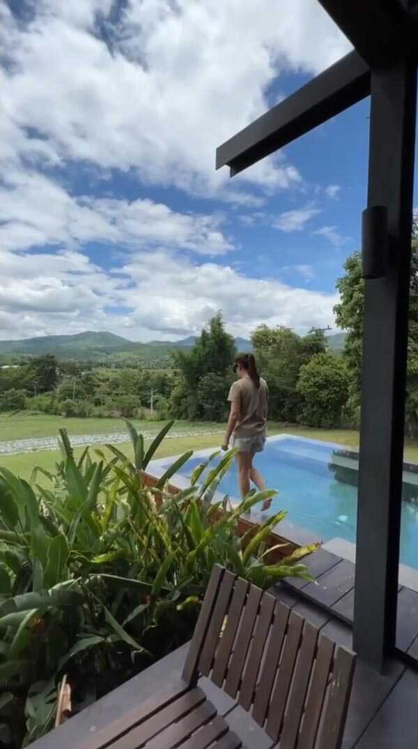 แอน ภูริ ขายบ้าน