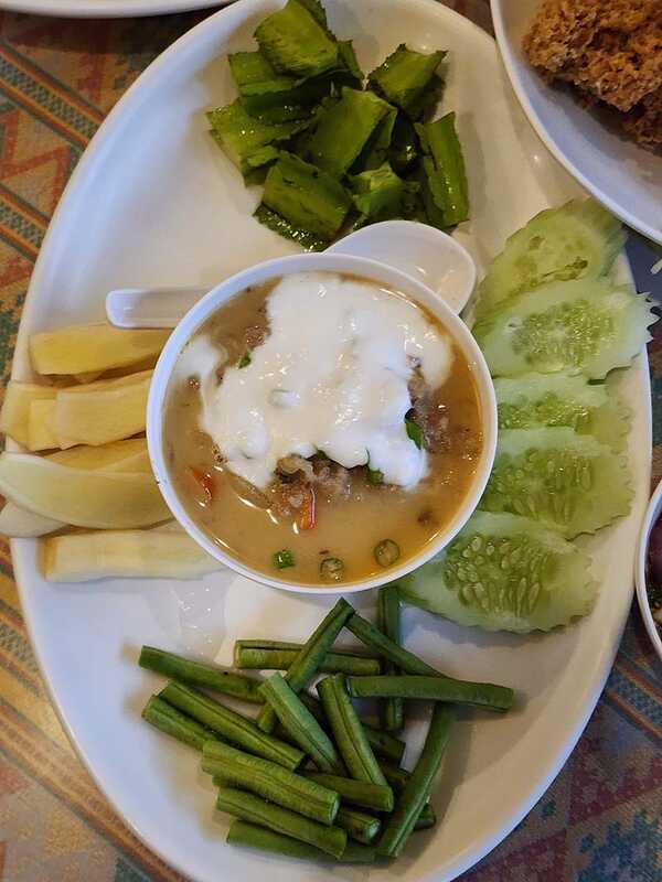 ร้านอาหารบ้านสวนแม่ริม