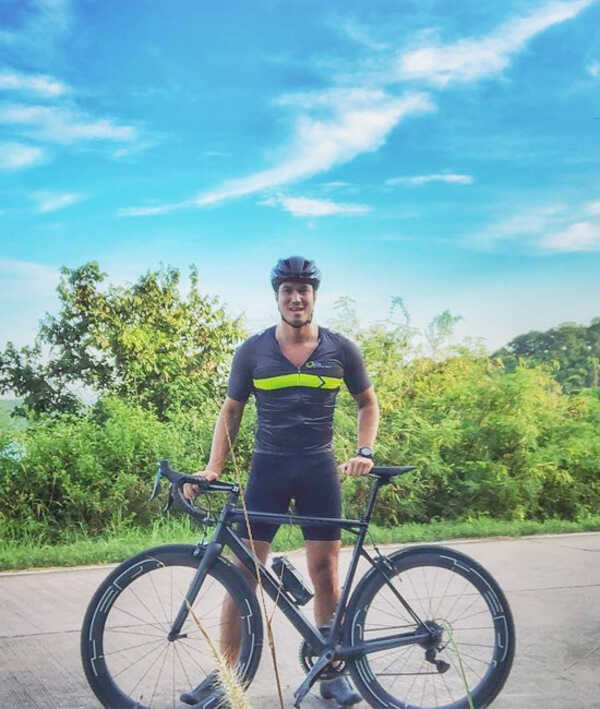 พร้อม สิริสันต์