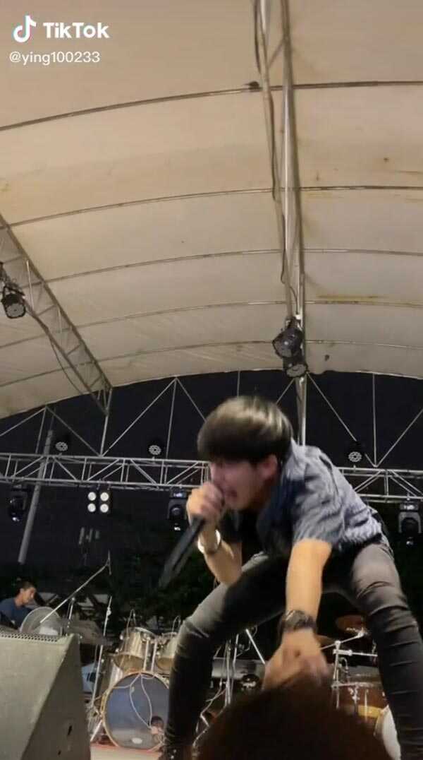 ครูเต้ย อภิวัฒน์