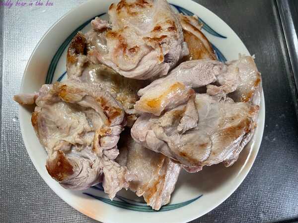 ขาหมูต้มเค็ม