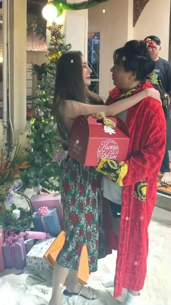 แตงโม นิดา