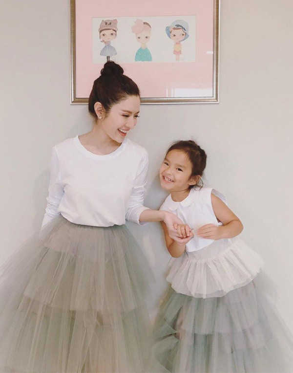 แอฟ ทักษอร