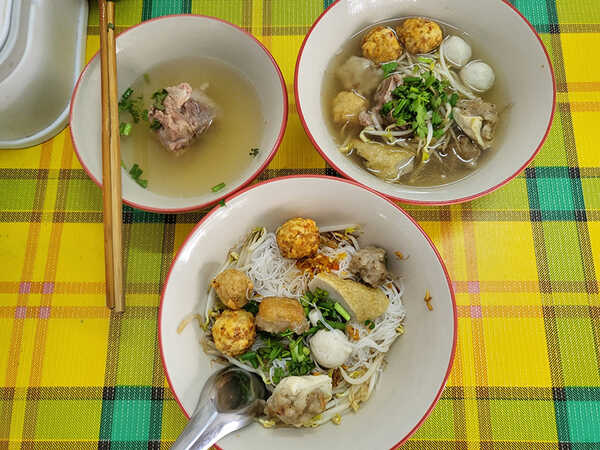 ร้านก๋วยเตี๋ยวแคะ กรุงเทพ