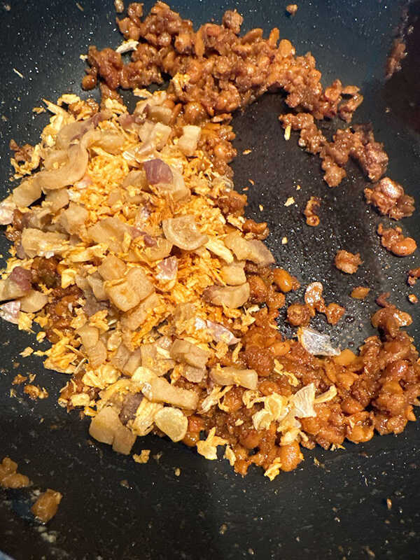 ปลาตะเพียนทอดราดเต้าเจี้ยว สูตรอาหารเมนูปลา เมนูทอด เต้าเจี้ยว อาหารไทย