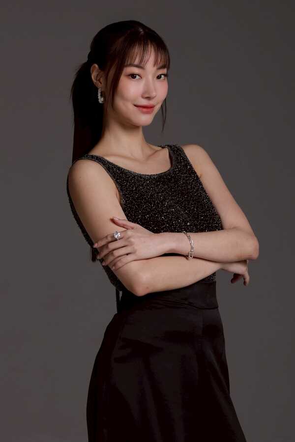 น้องสาวหายนะ Hide & Sis นักแสดง