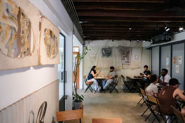 Lilou & Laliart คาเฟ่