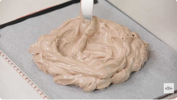 ครันชี่ช็อกโกแลตพัฟโลวา เค้กช็อกโกแลต สูตรขนม