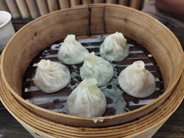 ติ่งไท้ฝู ถนนจันทน์