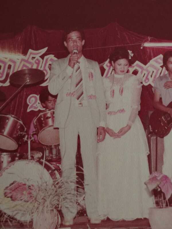 น้ำหวาน กรรณาภรณ์ เอาชุดแต่งงานแม่มาถ่ายการ์ดงานแต่ง 