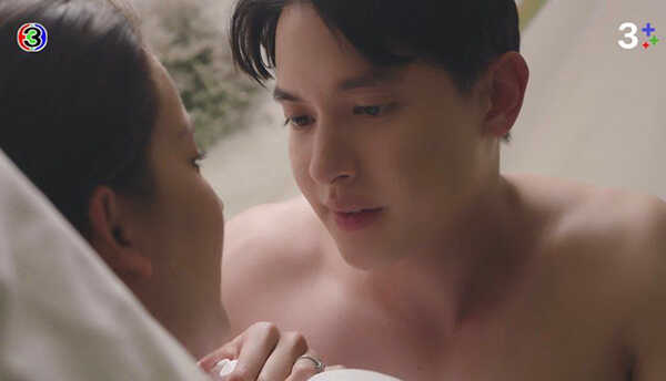 โลกหมุนรอบเธอ