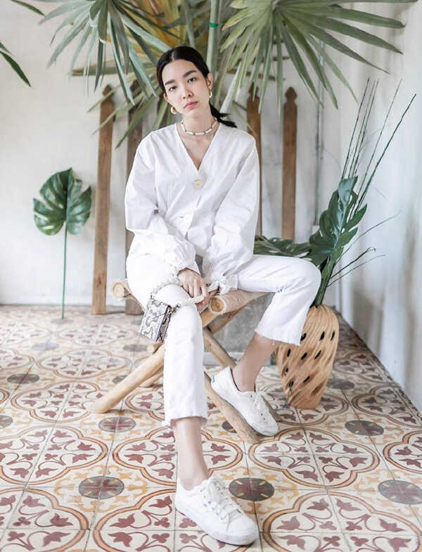 โม มนชนก