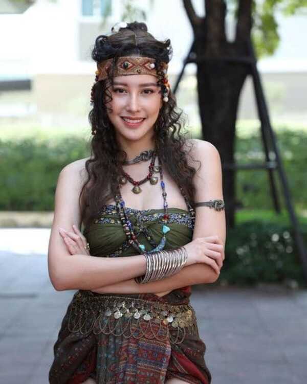 บัวคลี่