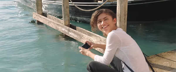 เซนเดย์อา รับบท MJ