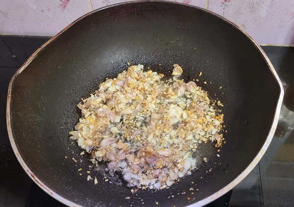 ข้าวต้มหมูสับ