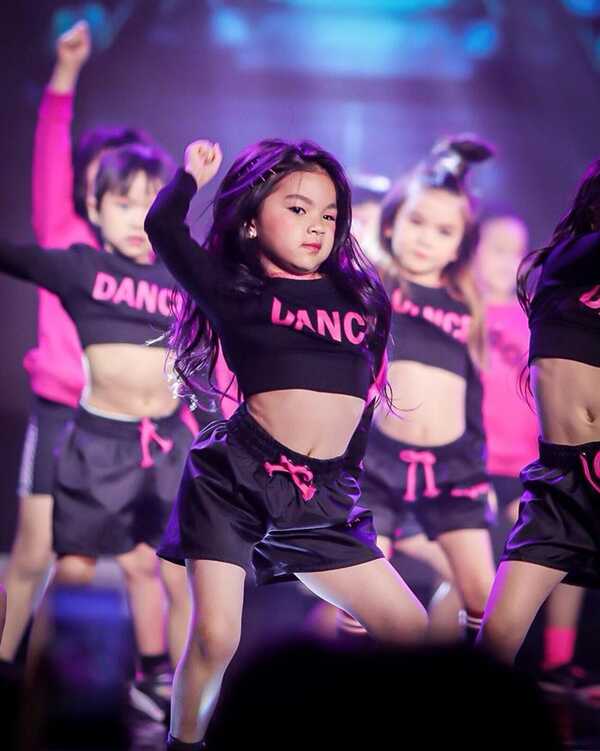 น้องมะลิ พาขวัญ