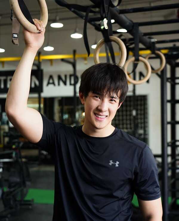 เจมส์ มาร์