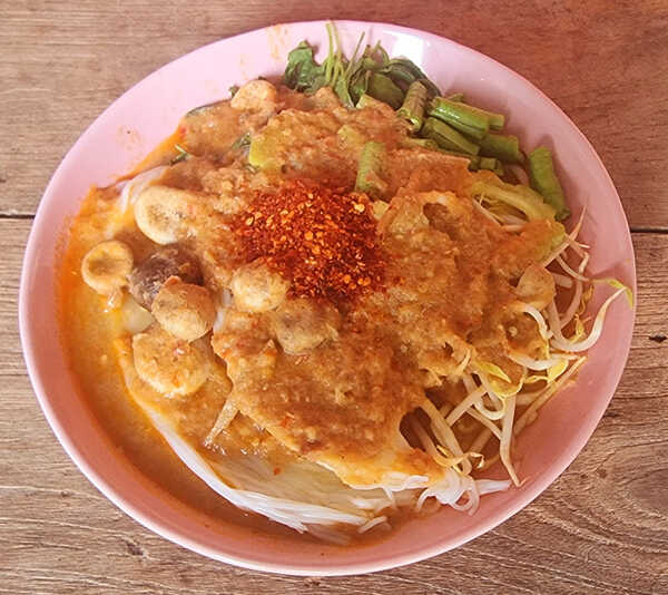 ขนมจีนน้ำยากะทิ
