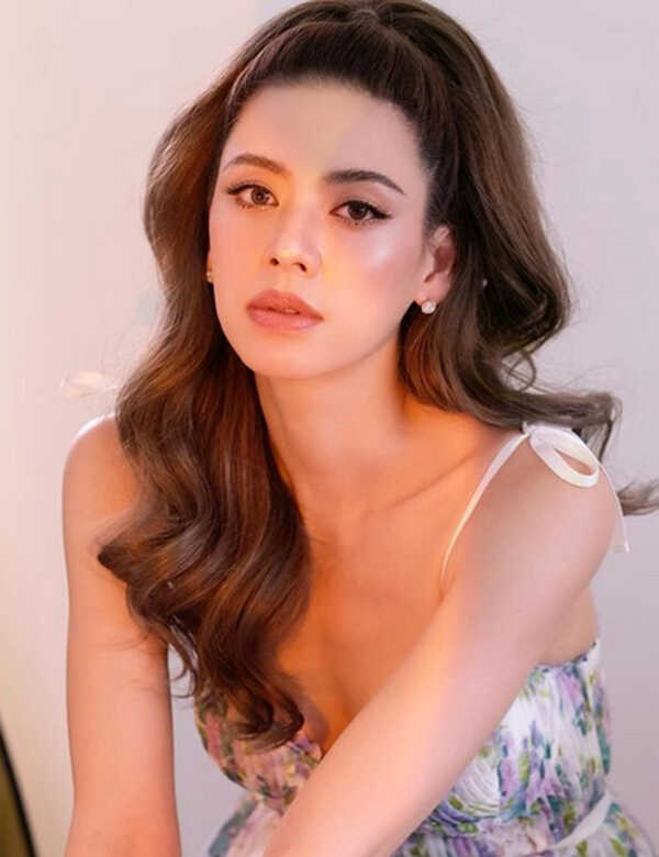 เอ๋ พรทิพย์
