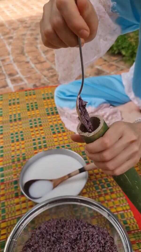 ชมพู่ อารยา