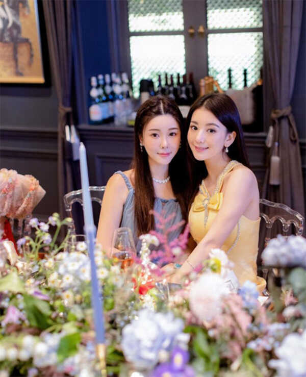 Abby Choi ประวัติ