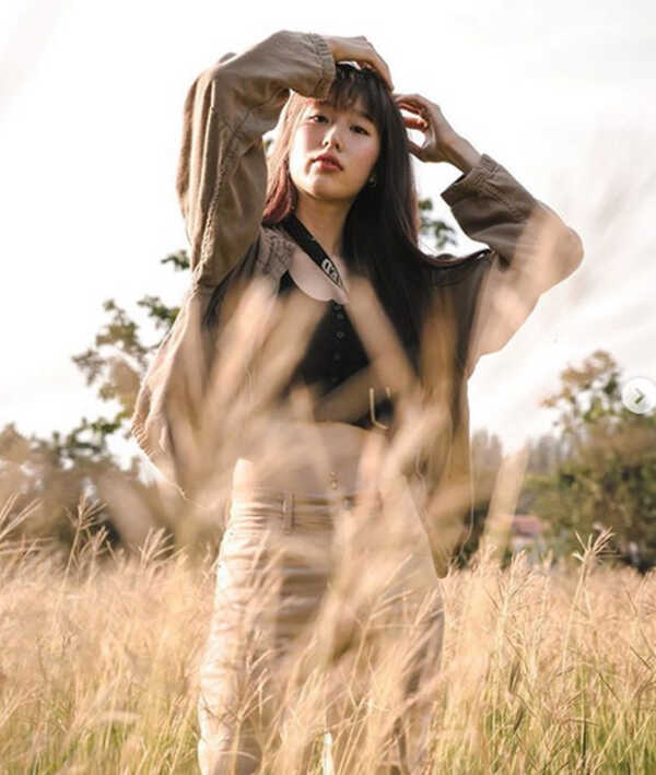 แก้ว จริญญา