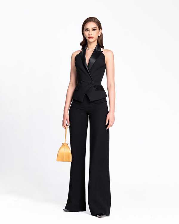 แอนนา เสืองามเอี่ยม