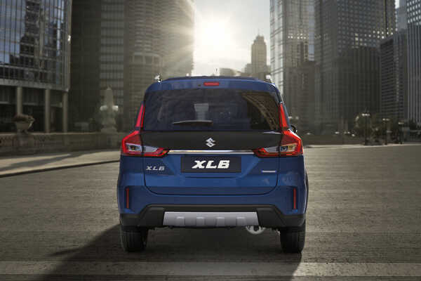 Suzuki XL6