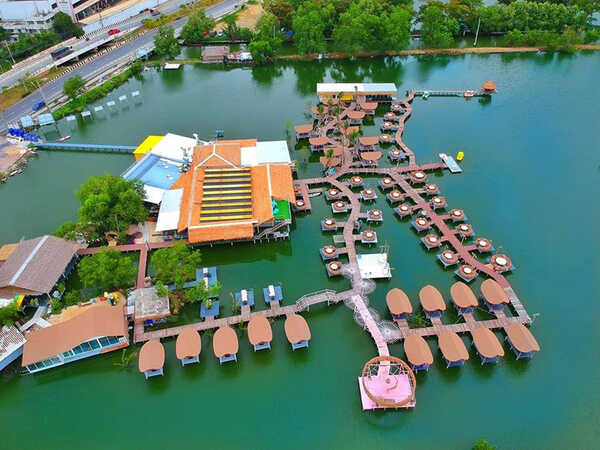 ร้านคาเฟ่สไตล์มัลดีฟส์