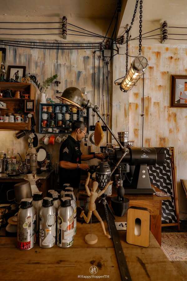 Table Talk Cafe คาเฟ่จรัลสนิทวงศ์