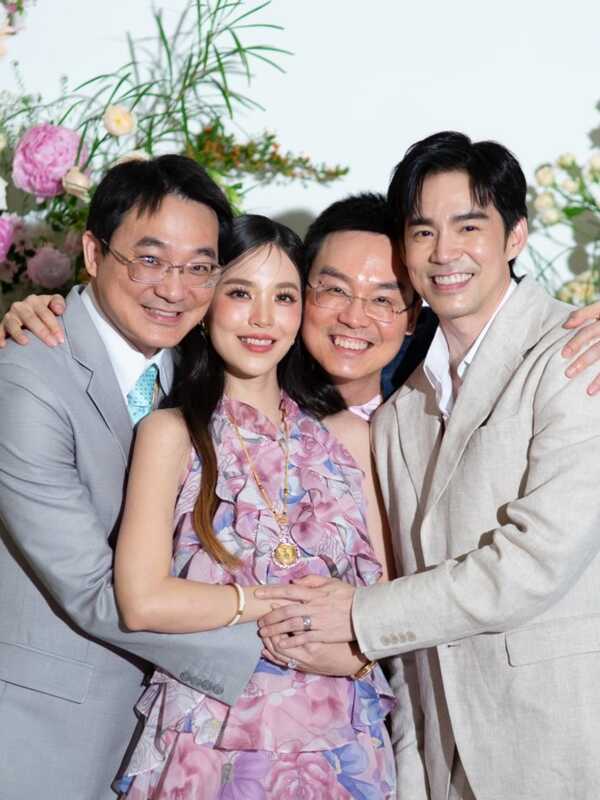 บีม กวี  บัว สโรชา